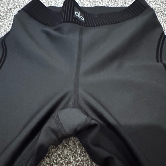 EUC🖤ALO YOGA🖤3PIECE LINE UP SET - Picture 11 of 16